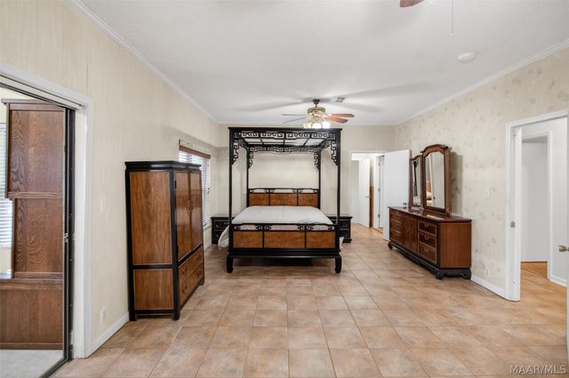 813 Lake Region Circle, Wetumpka, AL 36092