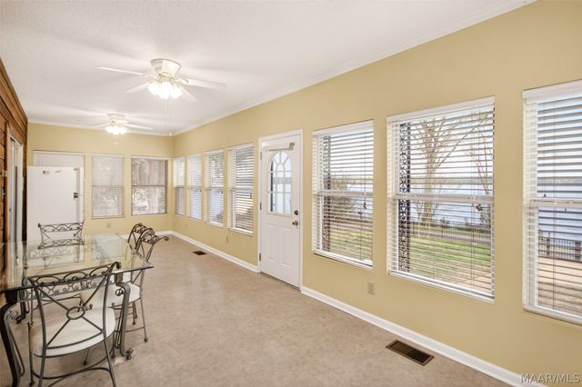 813 Lake Region Circle, Wetumpka, AL 36092