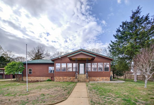 813 Lake Region Circle, Wetumpka, AL 36092