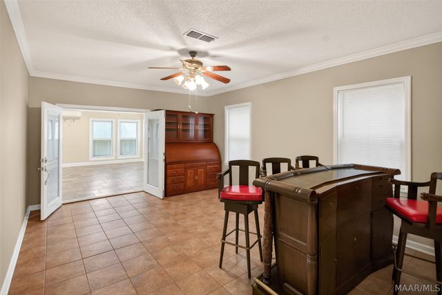 813 Lake Region Circle, Wetumpka, AL 36092