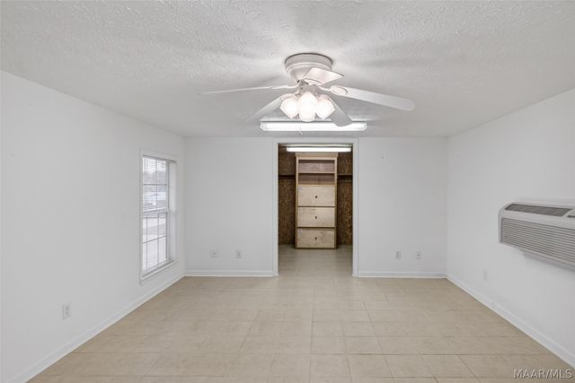 813 Lake Region Circle, Wetumpka, AL 36092