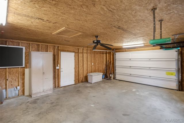 813 Lake Region Circle, Wetumpka, AL 36092