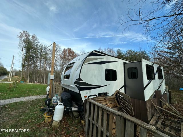 341 Dwyer Drive, Crossville, TN 38572