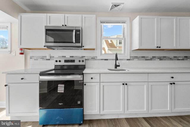 542 BERLIN RD, Clementon, NJ 08021