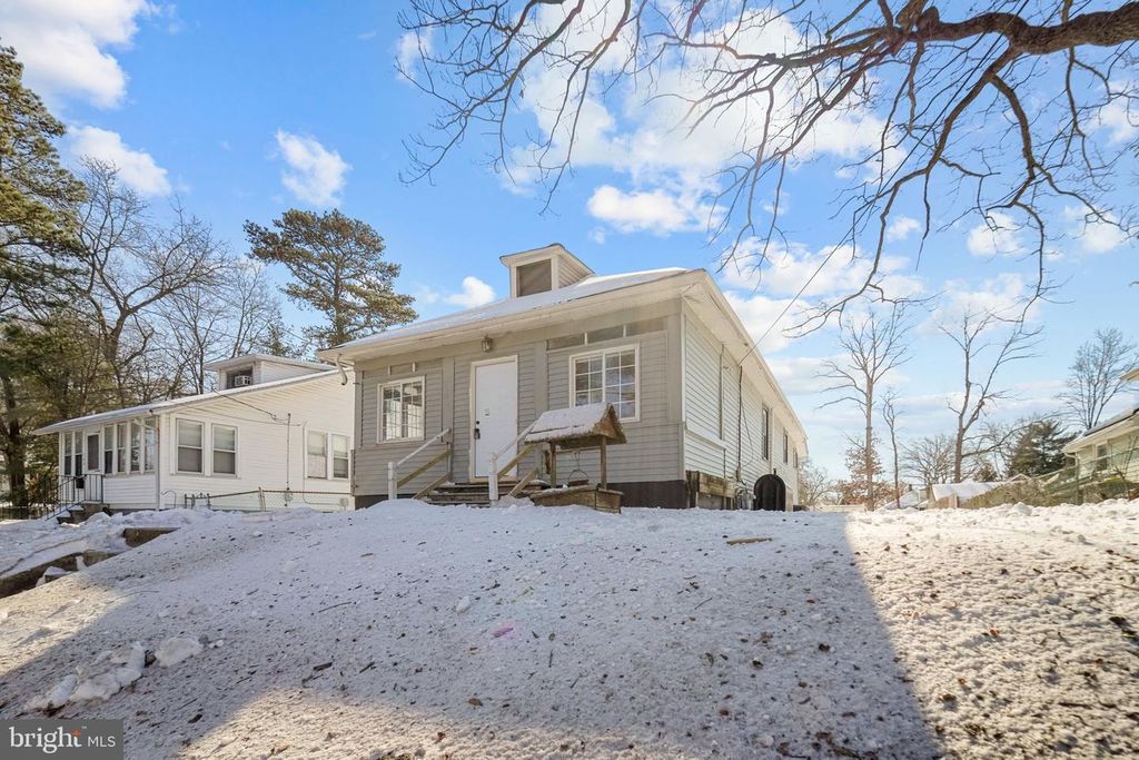 542 BERLIN RD, Clementon, NJ 08021