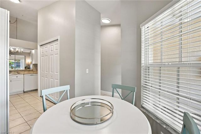 367 Dover PL 1002, Naples, FL 34104