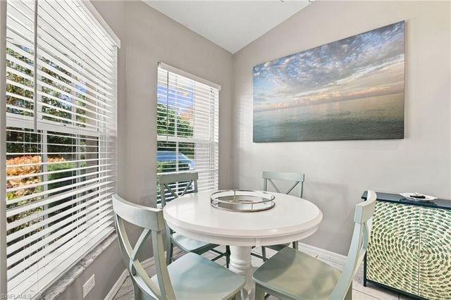 367 Dover PL 1002, Naples, FL 34104