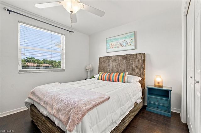 367 Dover PL 1002, Naples, FL 34104