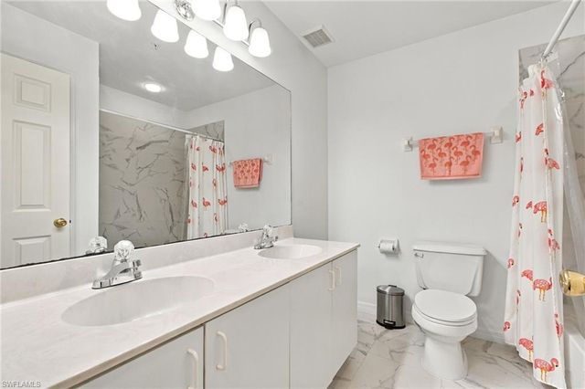 367 Dover PL 1002, Naples, FL 34104