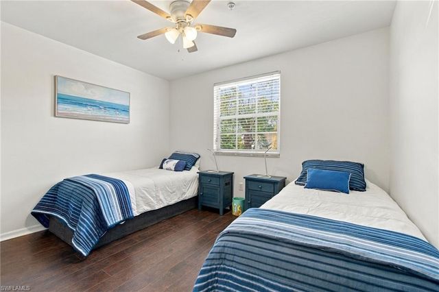 367 Dover PL 1002, Naples, FL 34104