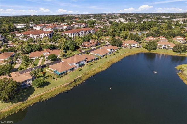 367 Dover PL 1002, Naples, FL 34104