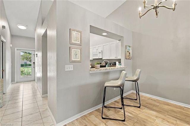 367 Dover PL 1002, Naples, FL 34104
