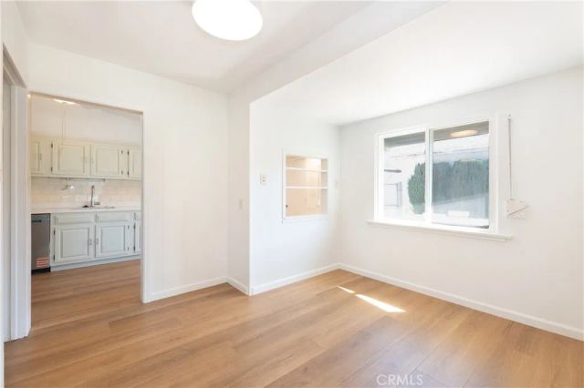 3757 York, Los Angeles, CA 90065