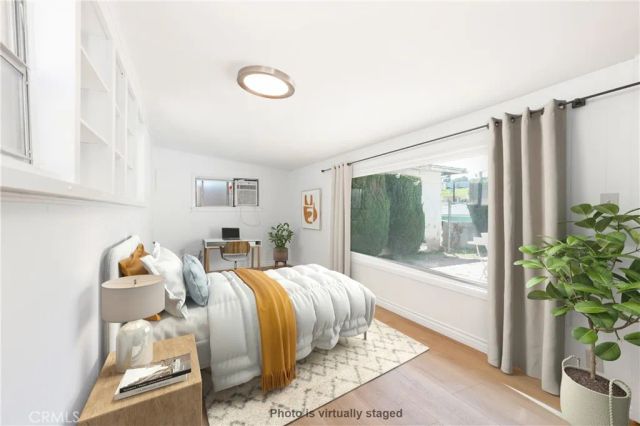 3757 York, Los Angeles, CA 90065