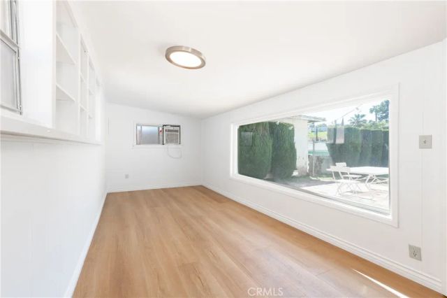 3757 York, Los Angeles, CA 90065
