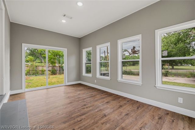 12 Candlestick Lane, Fort Smith, AR 72908