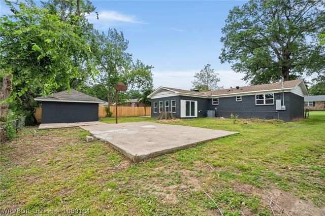 12 Candlestick Lane, Fort Smith, AR 72908