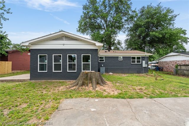 12 Candlestick Lane, Fort Smith, AR 72908