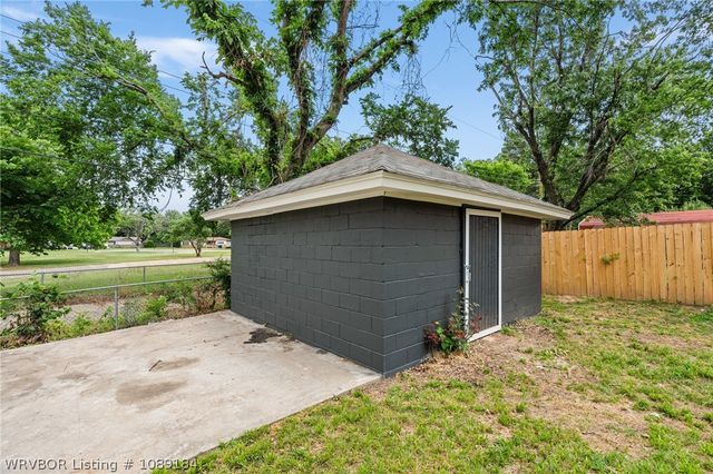 12 Candlestick Lane, Fort Smith, AR 72908