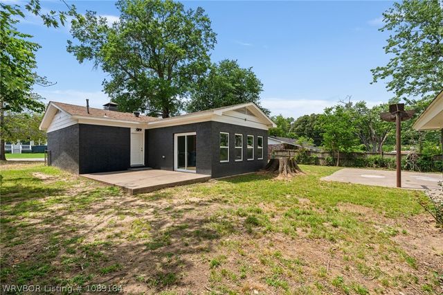 12 Candlestick Lane, Fort Smith, AR 72908