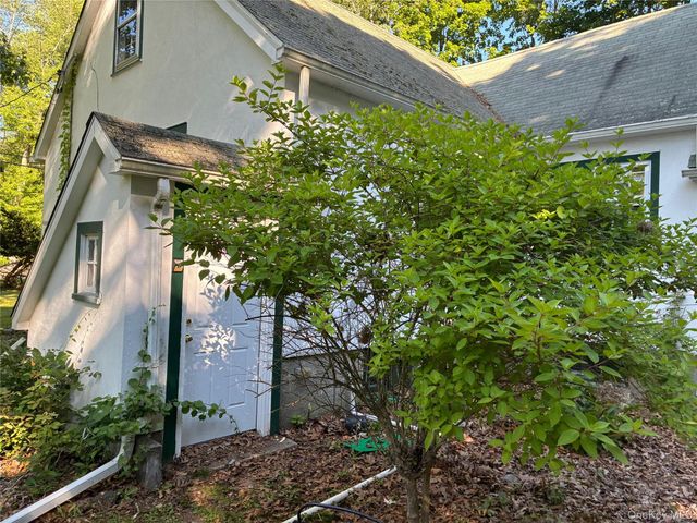46 Greenwich Road, Bedford, NY 10506