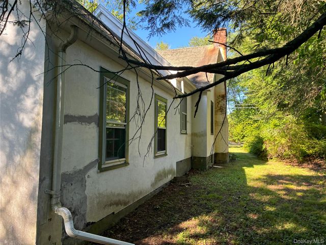 46 Greenwich Road, Bedford, NY 10506
