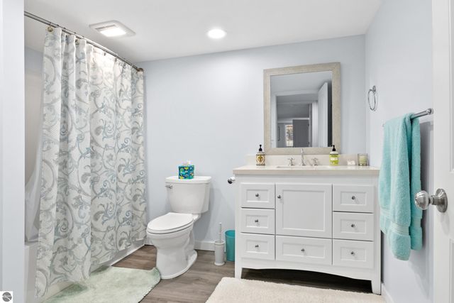 2129 Chrystal Ridge Drive, Traverse City, MI 49686