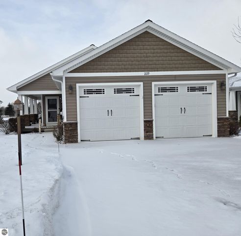 2129 Chrystal Ridge Drive, Traverse City, MI 49686