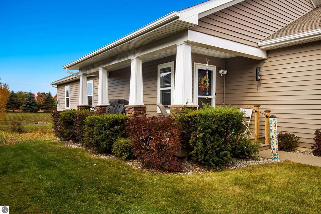 2129 Chrystal Ridge Drive, Traverse City, MI 49686