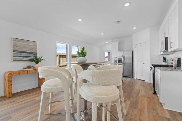 4021 Bronco Station, League City, TX 77573