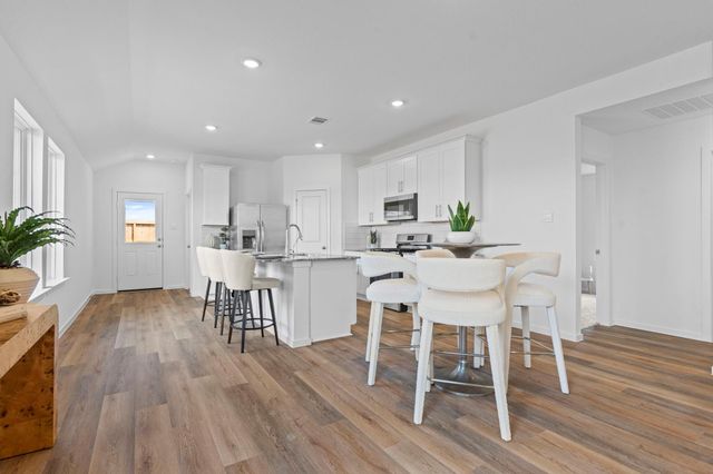 4021 Bronco Station, League City, TX 77573