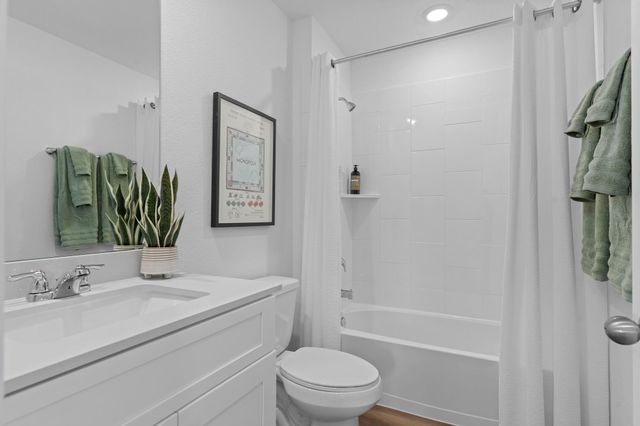 4021 Bronco Station, League City, TX 77573