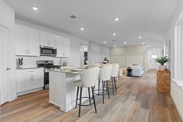 4021 Bronco Station, League City, TX 77573