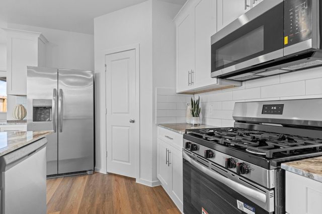 4021 Bronco Station, League City, TX 77573