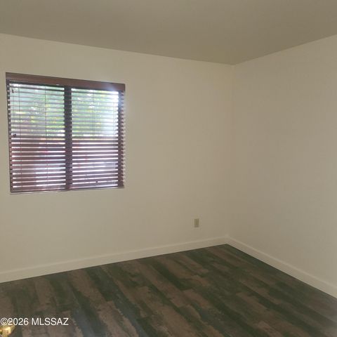 624 S Cynthia Avenue, Tucson, AZ 85711