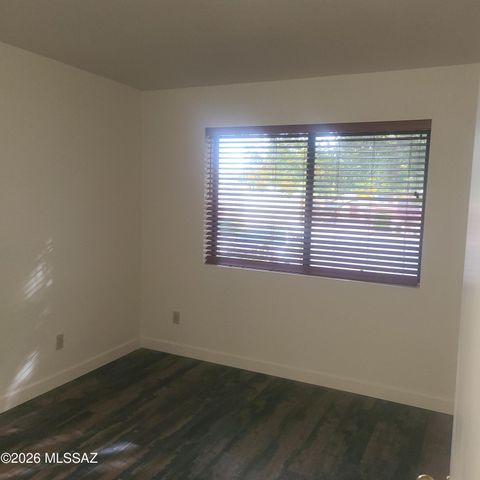 624 S Cynthia Avenue, Tucson, AZ 85711