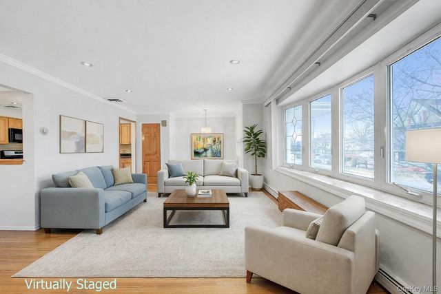 98 Union Place, Lynbrook, NY 11563