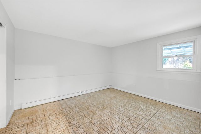 98 Union Place, Lynbrook, NY 11563