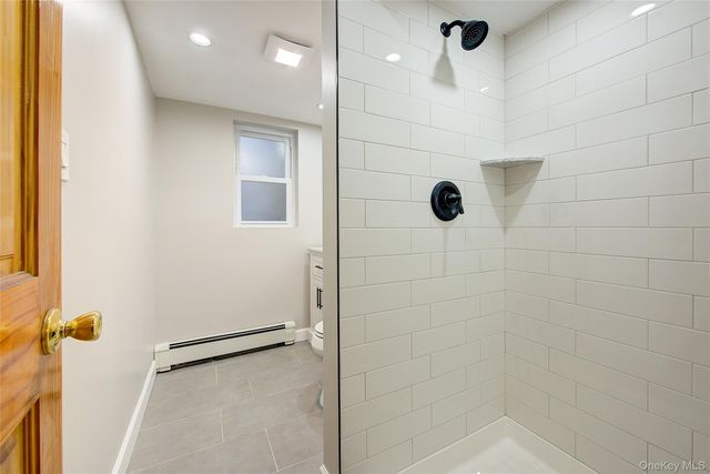 98 Union Place, Lynbrook, NY 11563