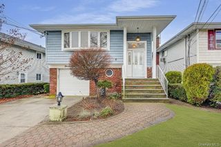 98 Union Place, Lynbrook, NY 11563