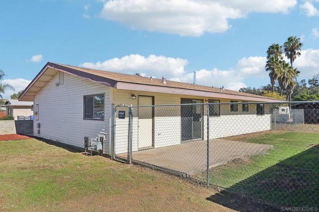 8727 Cottonwood Ave, Santee, CA 92071