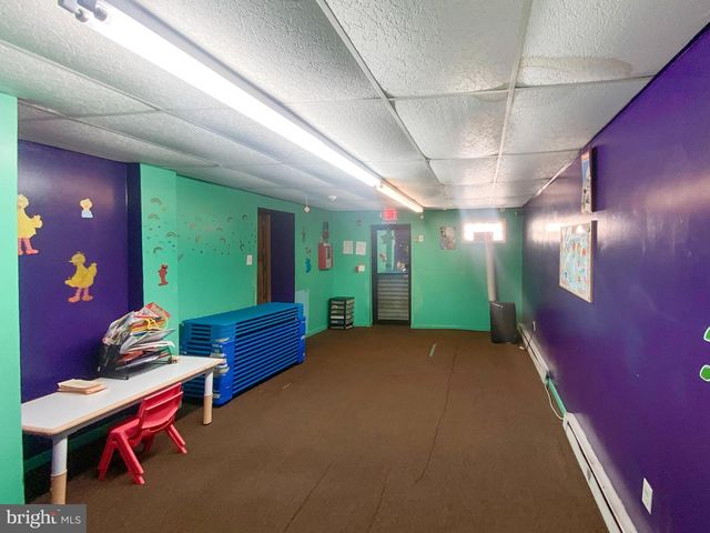 2642 W HUNTINGDON ST, Philadelphia, PA 19132