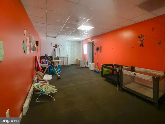 2642 W HUNTINGDON ST, Philadelphia, PA 19132