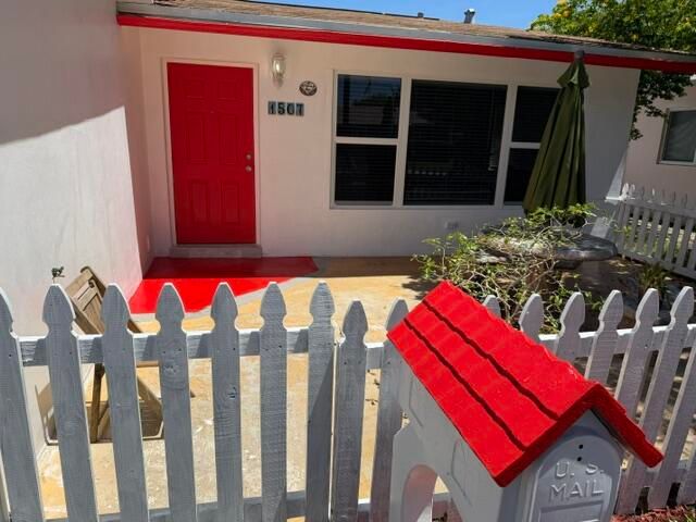 1507 Hayes Street, Hollywood, FL 33020