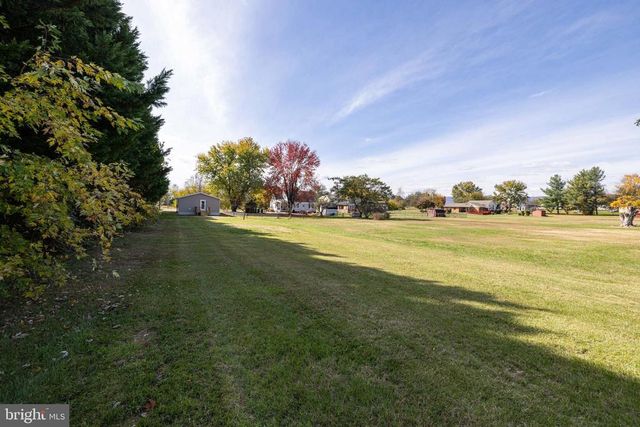 223 FAIRVIEW RD, Luray, VA 22835