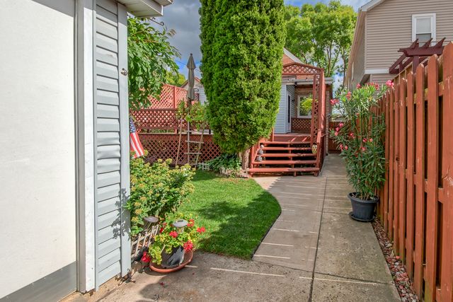 4824 N Natchez Avenue, Chicago, IL 60656