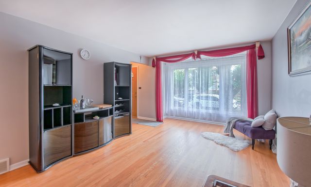 4824 N Natchez Avenue, Chicago, IL 60656