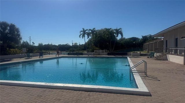 4174 Inverrary Dr 711, Lauderhill, FL 33319