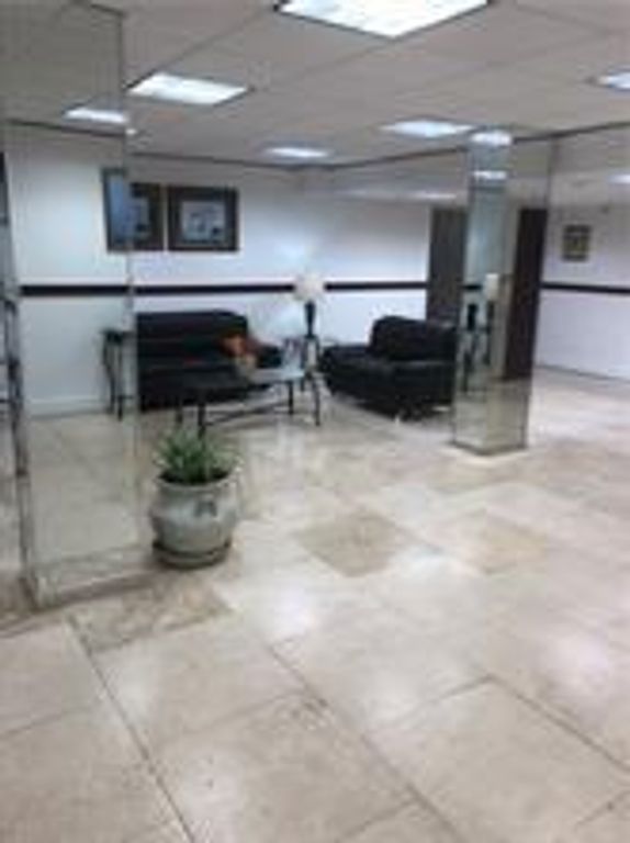 4174 Inverrary Dr 711, Lauderhill, FL 33319