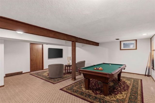 10819 W 102nd Street, Overland Park, KS 66214